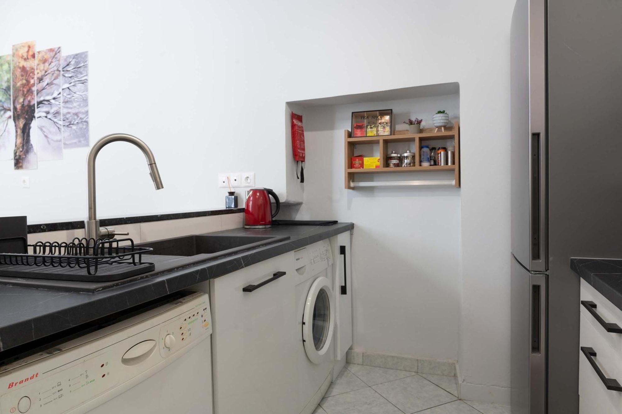 Private Spacious Apartment Athènes Extérieur photo